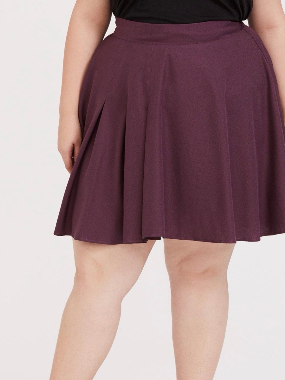 Torrid Size 2 2X Burgundy Pleated Skater Mini Skirt High Waist Back Zip